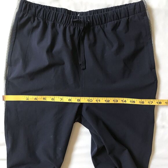 NWT $55 Under Armour Storm Girls Pants YLG Loose Squad Joggers Sweatpant Blue - Picture 12 of 15